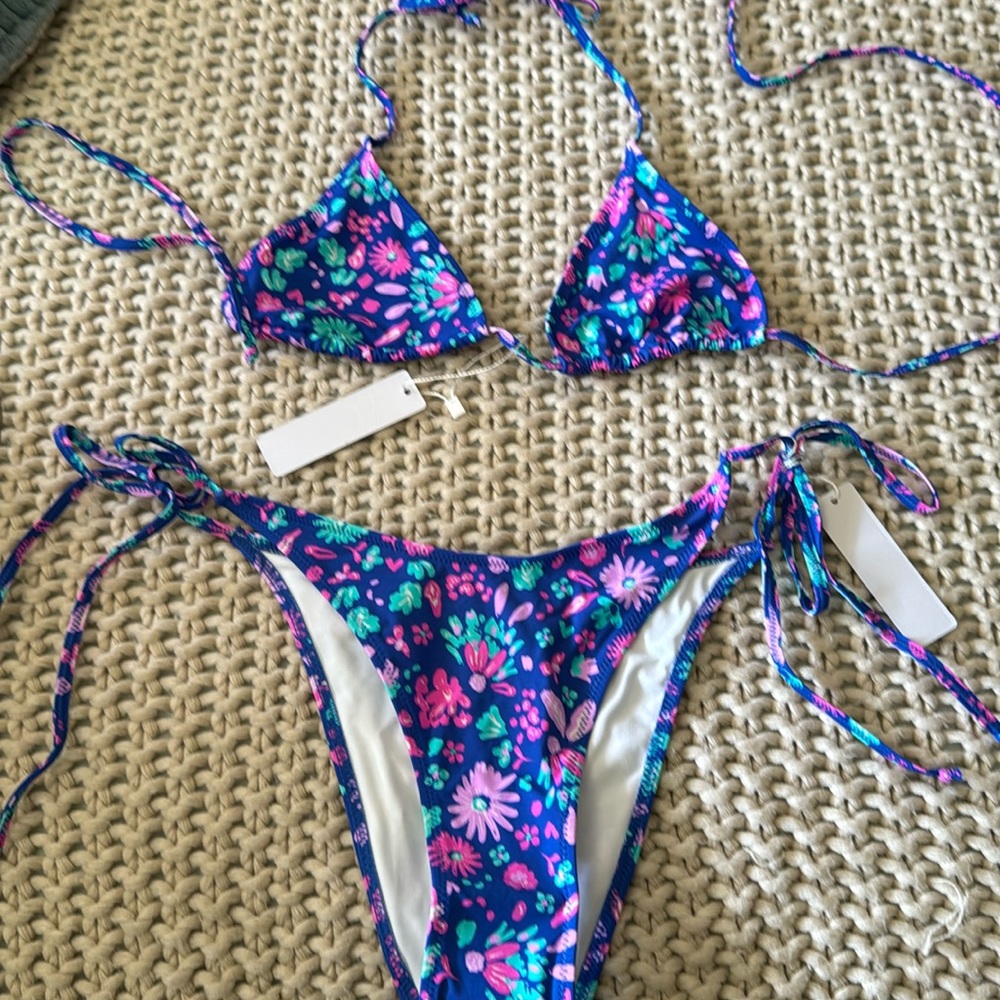 Bright swimwear bikini set